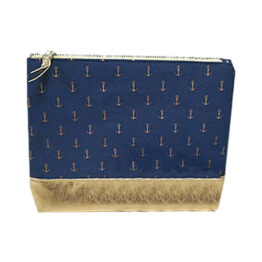POUCHES